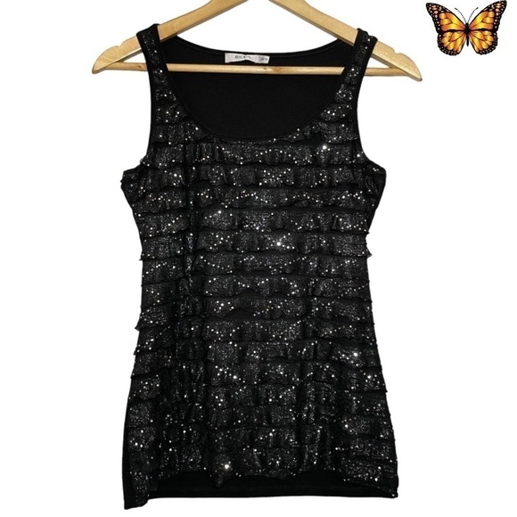 Ricki's Ruffle Front Sparkly Sleeveless Top Size Extra Small - Picture 1 of 10